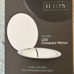 NWT - Ilios Compact Lighted Mirror - 1x and 10x magnification - 5" viewing size